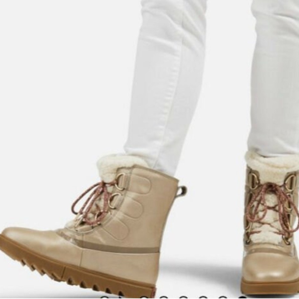 Sorel Women’s Joan of Artic Next Lite Lux Boots
Women’s 7.5 - Picture 2 of 13